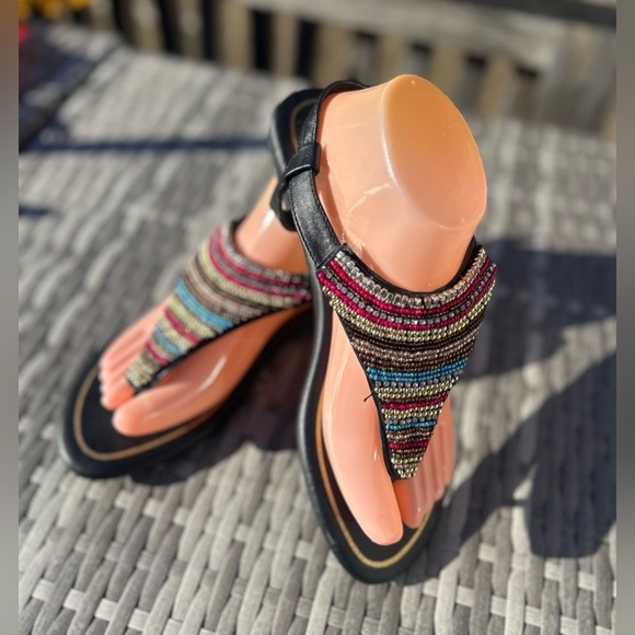 GORGEOUS Beaded Leather Strappy Sandals NWT!​​​ - Picture 2 of 7